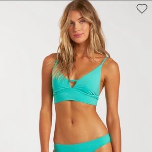 🆕NWT Billabong Sol Searcher V-Neck Cami Bikini Top
